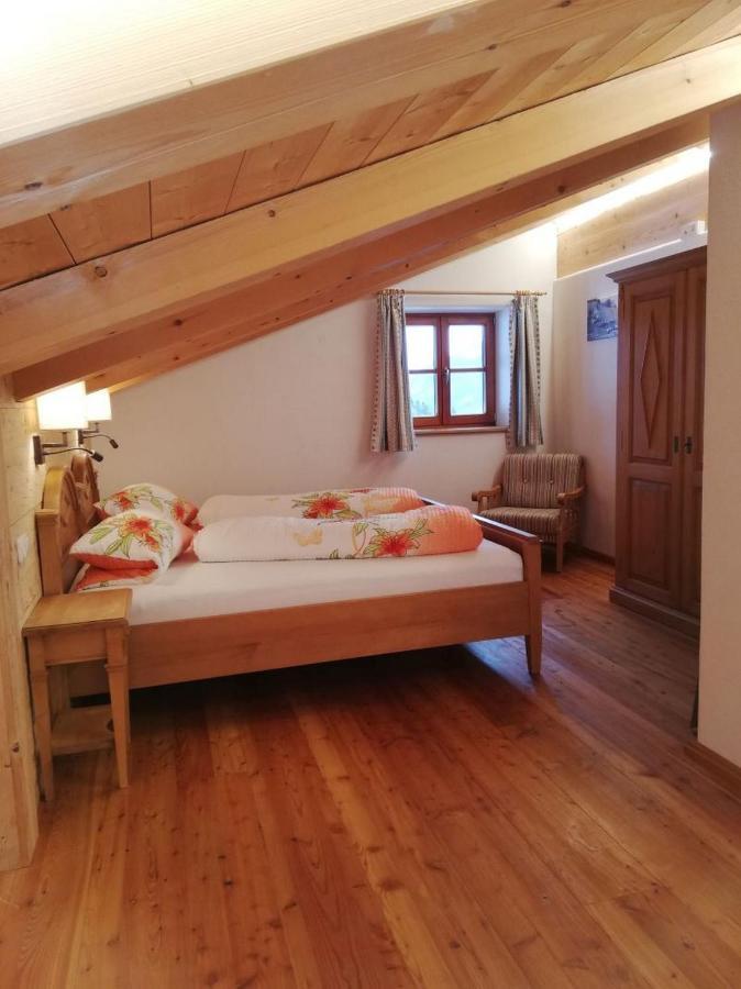 Hacher Josef - Bergpanorama | Chiemgau Karte Appartement Marquartstein